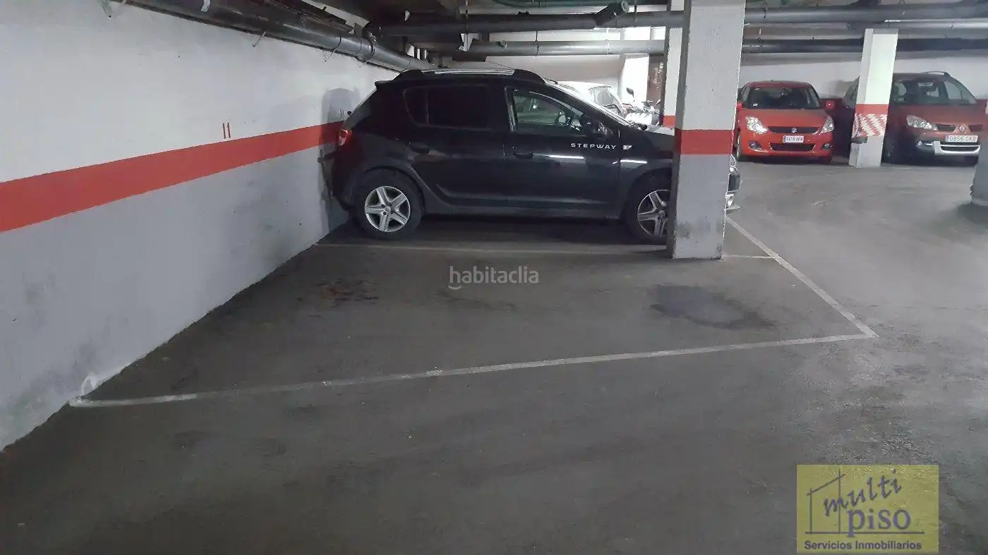 Garage zum Verkauf in Sants