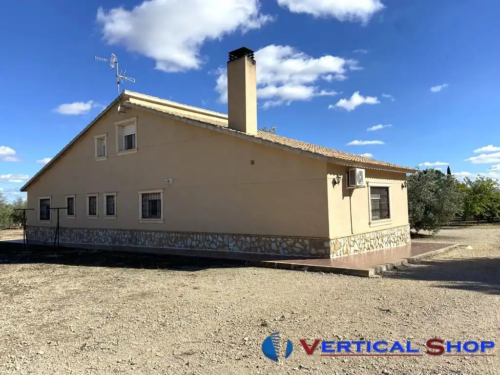 Vista exterior de Casa o chalet en venta en Caudete con Aire acondicionado y Calefacción