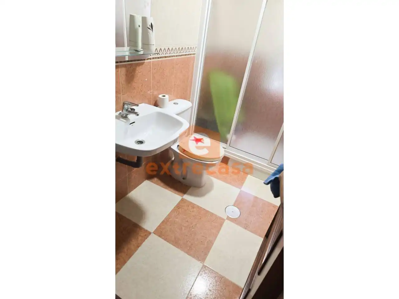 Bany de Pis de lloguer en Badajoz amb Aire condicionat i Moblat