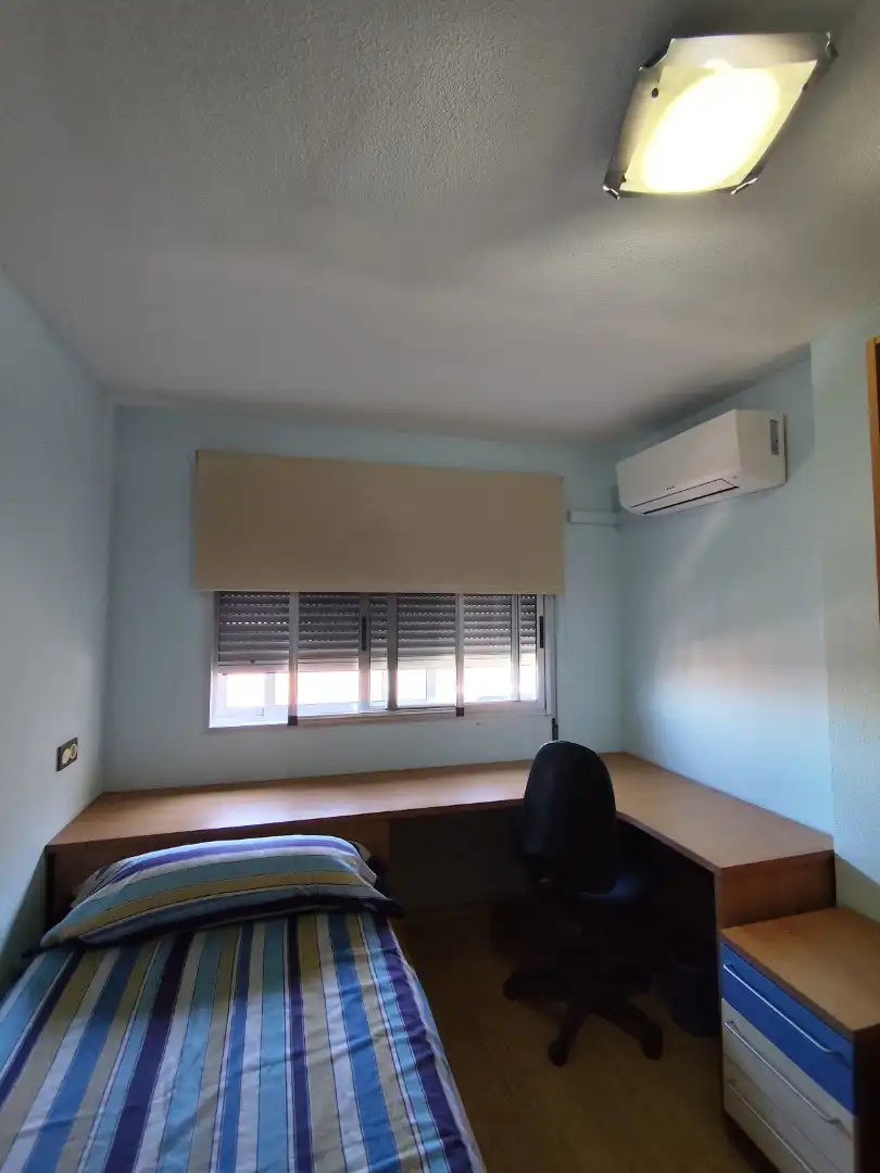 Flat for rent in Valencia  with Air Conditioner, Furnished and Washing machine