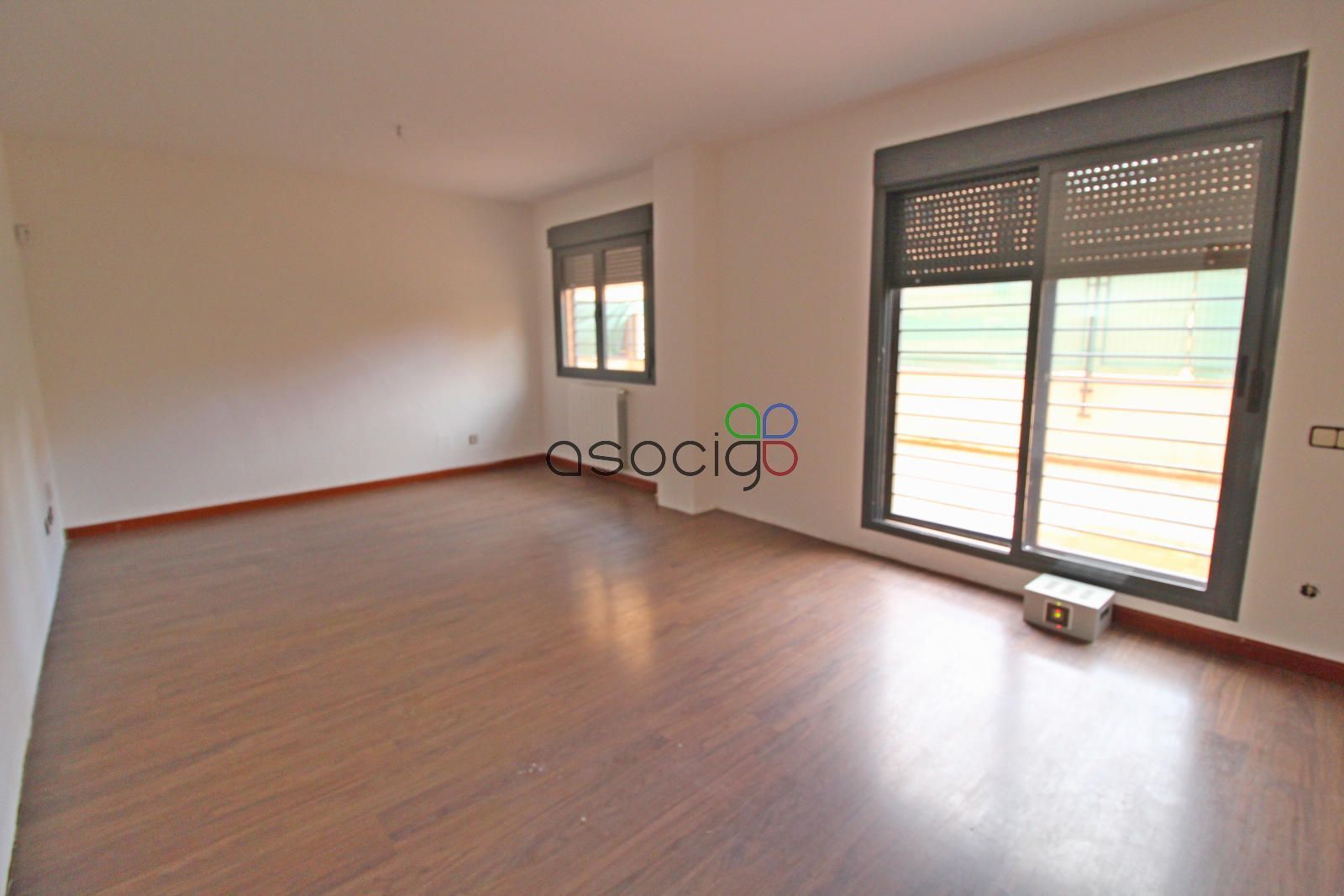 Dormitori de Pis en venda en Yebes amb Aire condicionat, Calefacció i Terrassa