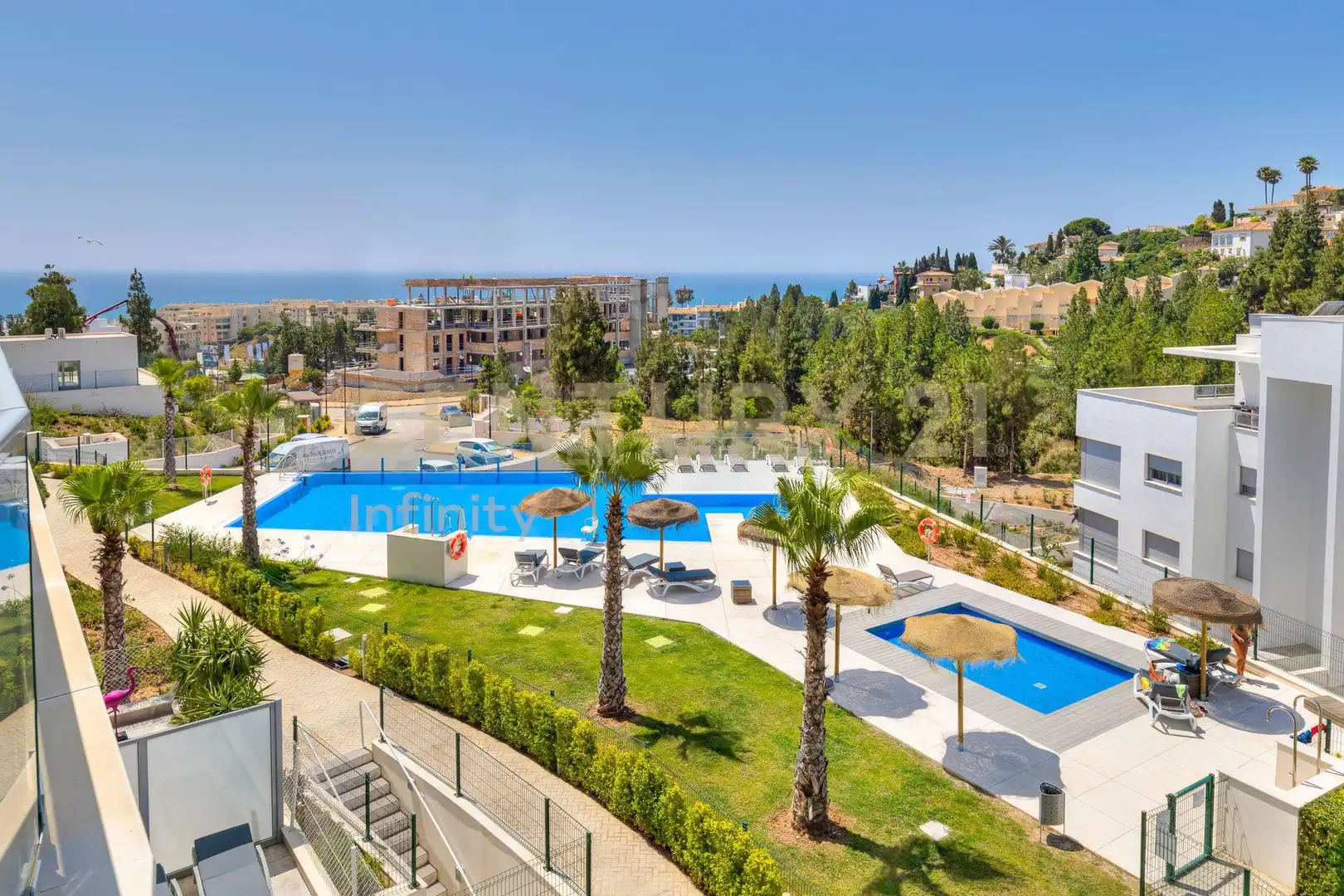 Flat with pool for sale in Calle Aralia, 12, Las Lagunas, Spain 6, imagen 3