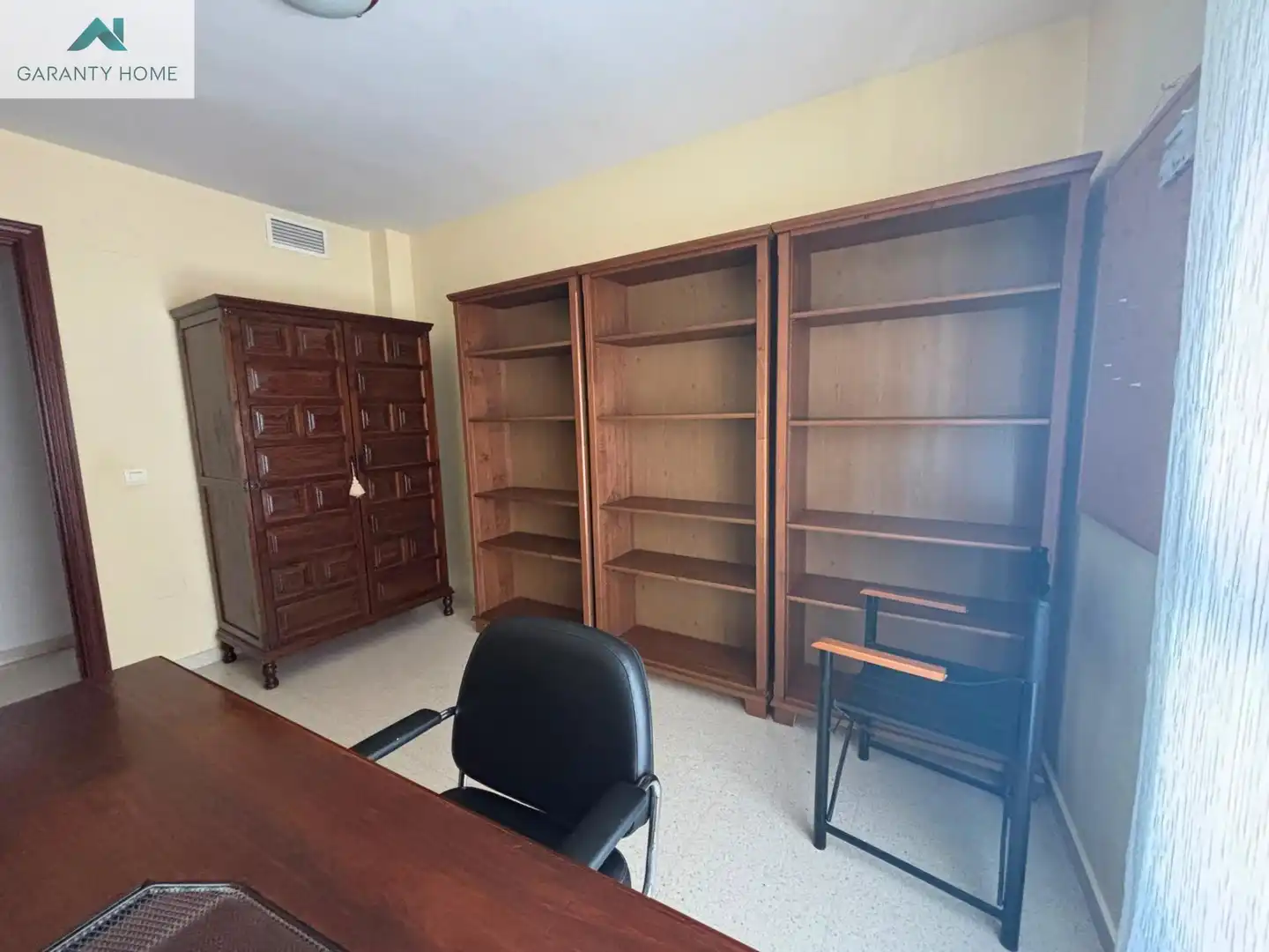 Ground floor for rent in Málaga  with Air Conditioner and Furnished