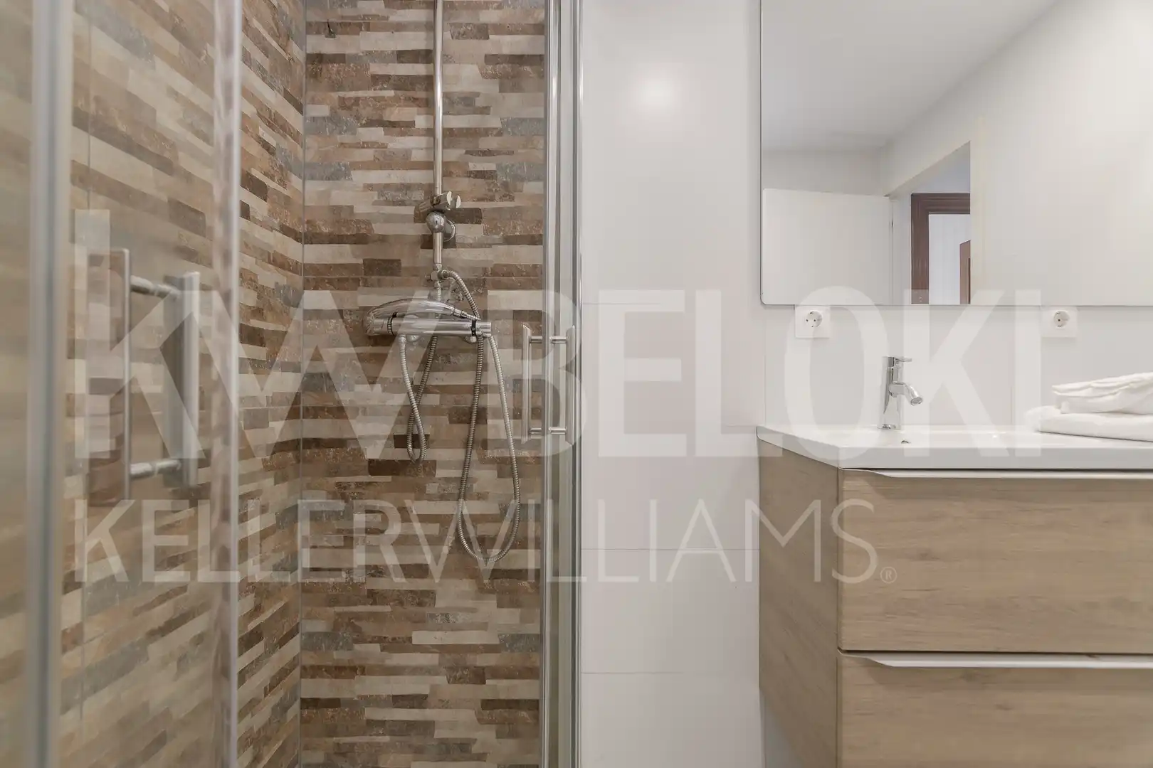 Baño de Piso en venta en  Pamplona / Iruña con Calefacción y Balcón