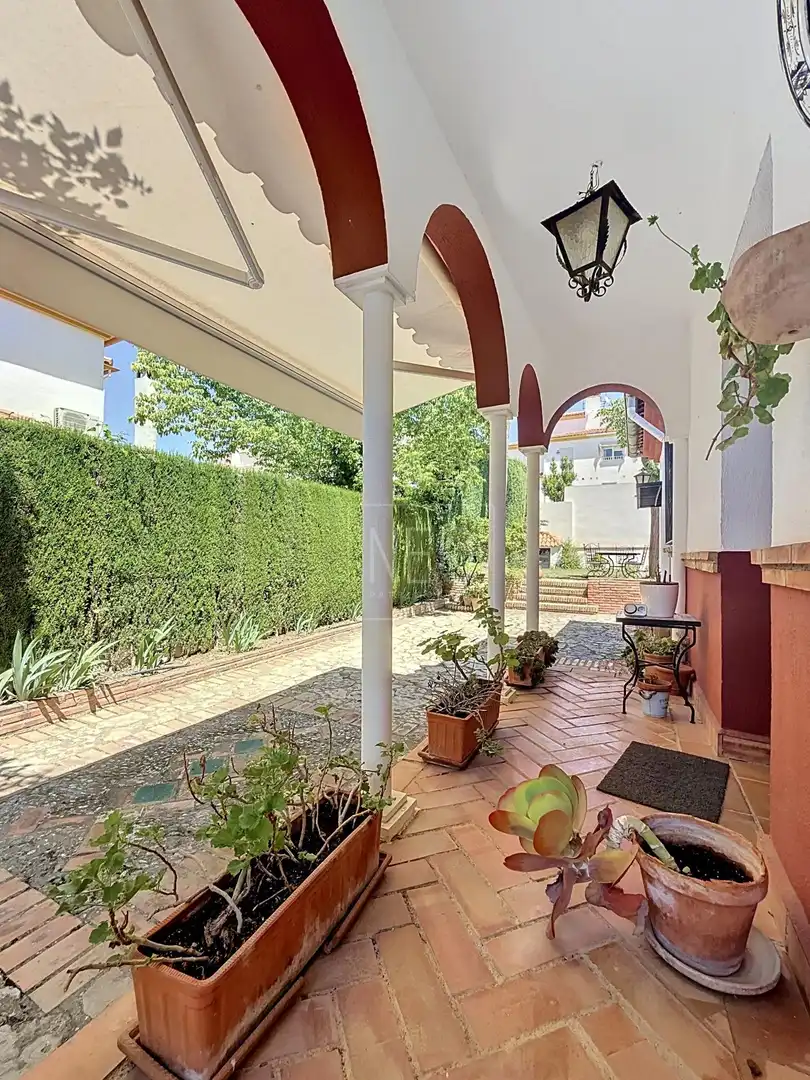 Terraza de Casa adosada en venta en Peligros con Aire acondicionado, Calefacción y Jardín privado