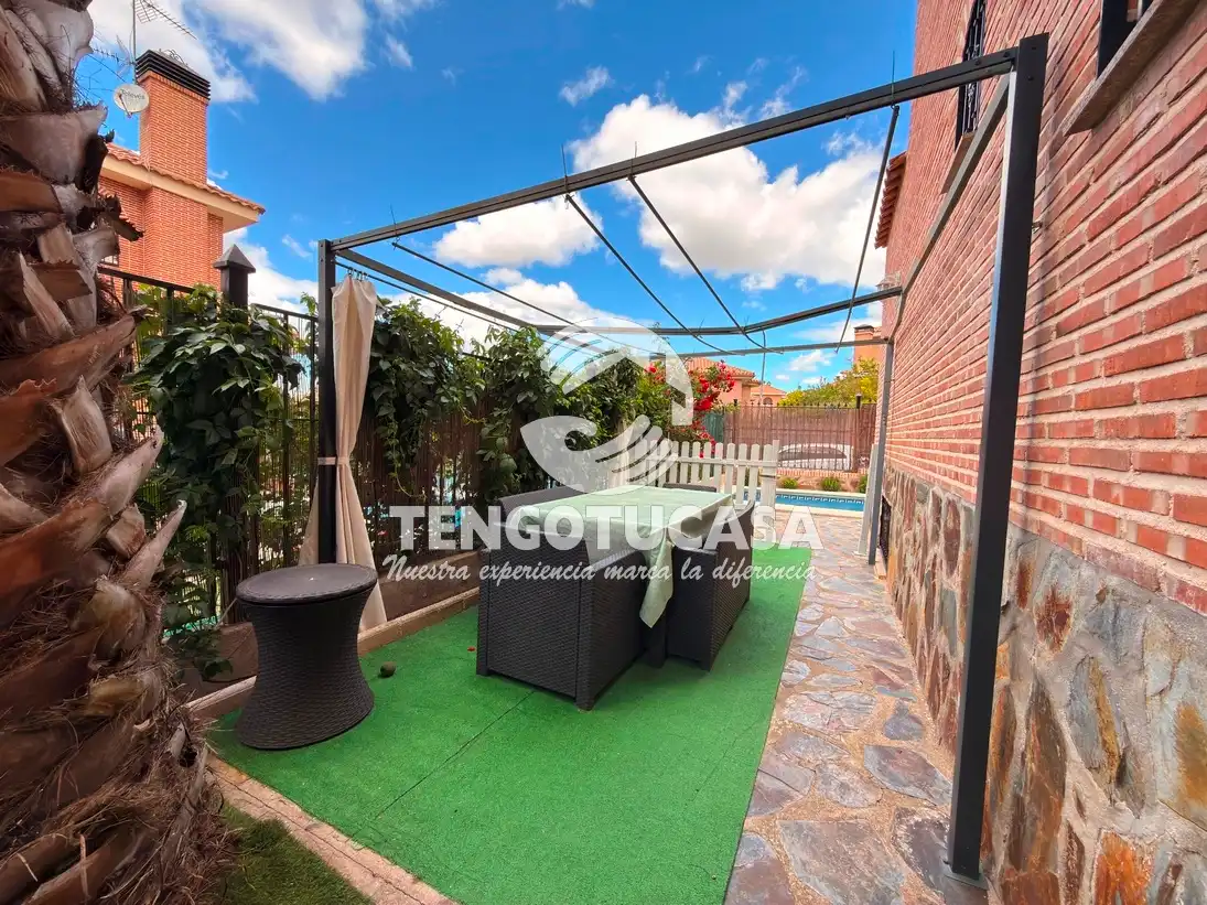 Terraza de Casa o chalet en venta en Bargas con Aire acondicionado, Calefacción y Jardín privado