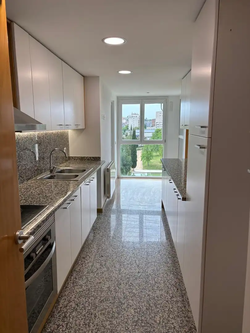 Küche von Maisonette zur Miete in Girona mit Klimaanlage, Heizung und Terrasse