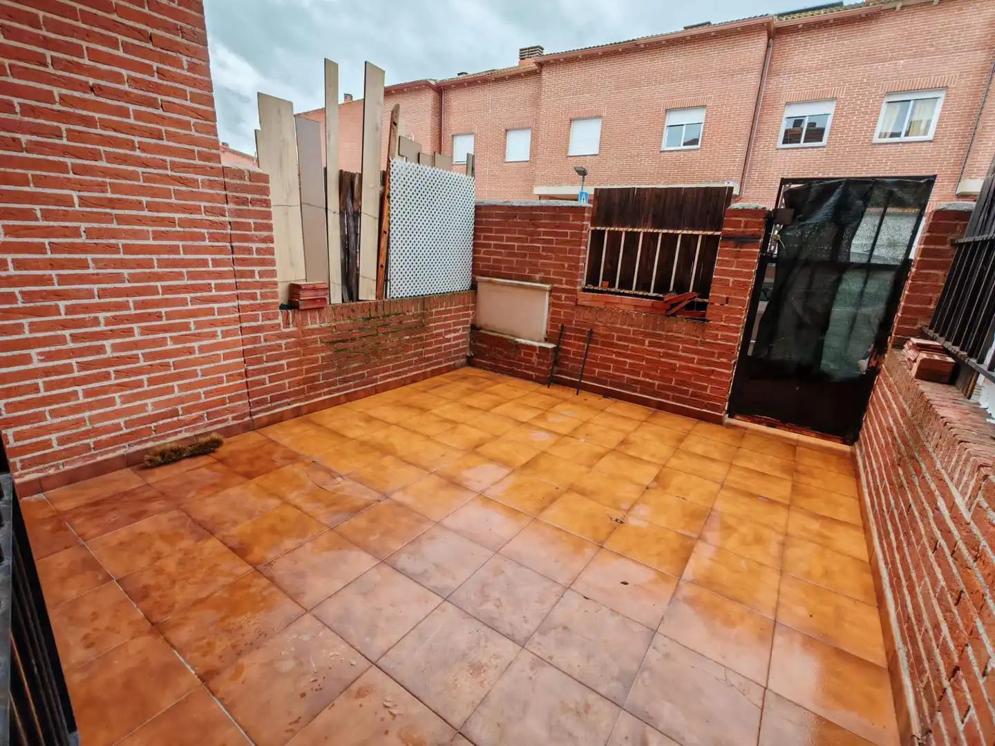 Adossat amb terrassa en venda a Chozas de Canales, imagen 2