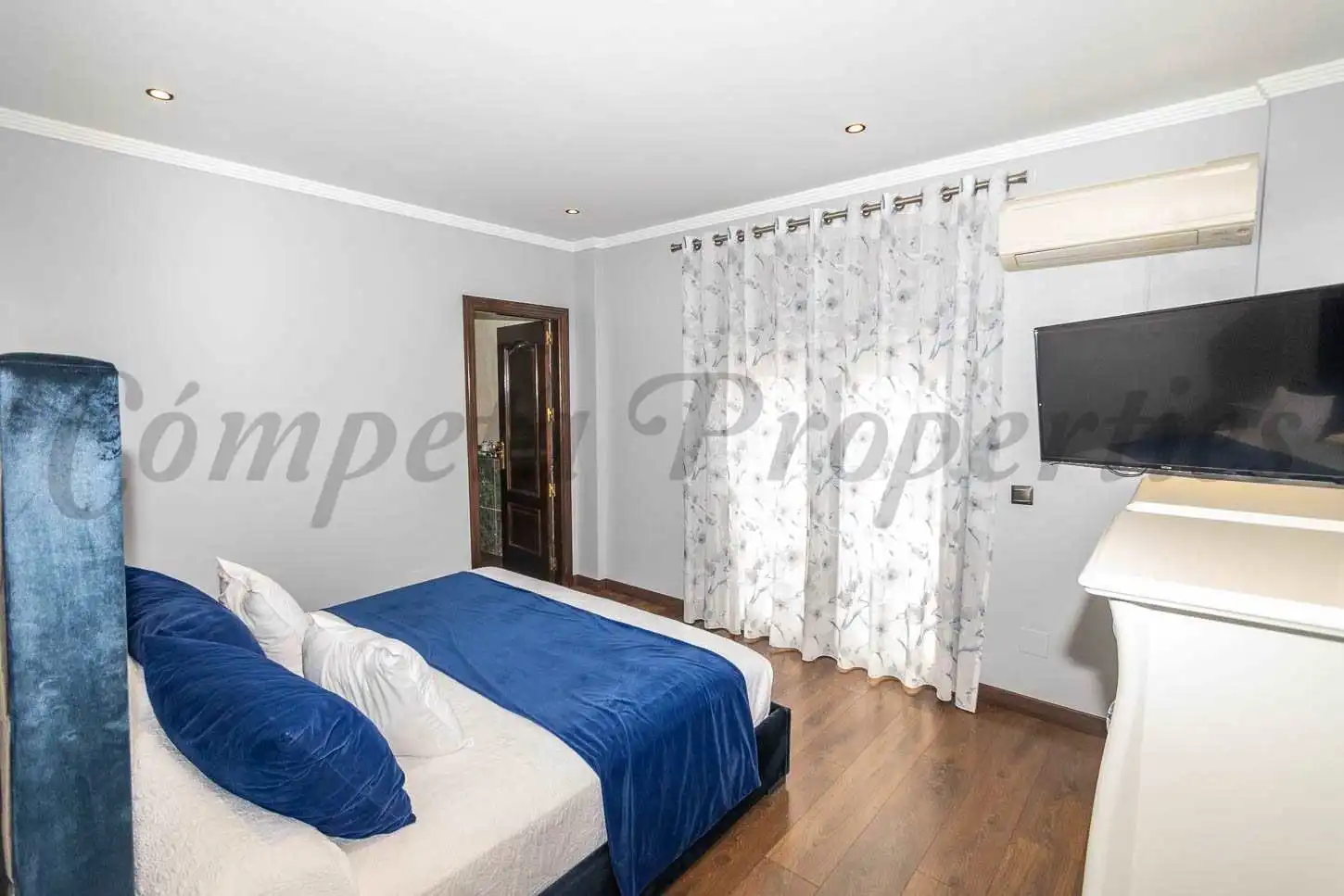 Casa con piscina en venta en Urbanización Santa Rosa, imagen 8