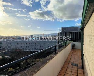 Vista exterior de Àtic de lloguer en Pontevedra Capital  amb Aire condicionat, Calefacció i Parquet