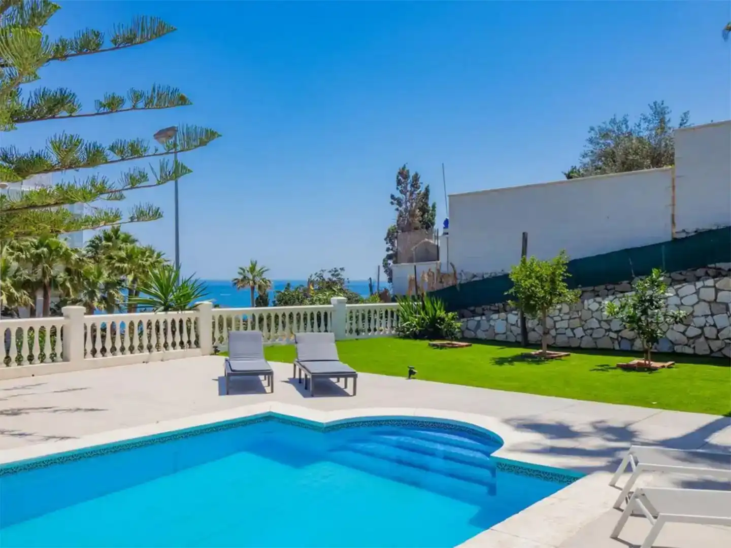 Piscina de Casa o chalet de alquiler en Benalmádena con Aire acondicionado, Jardín privado y Piscina