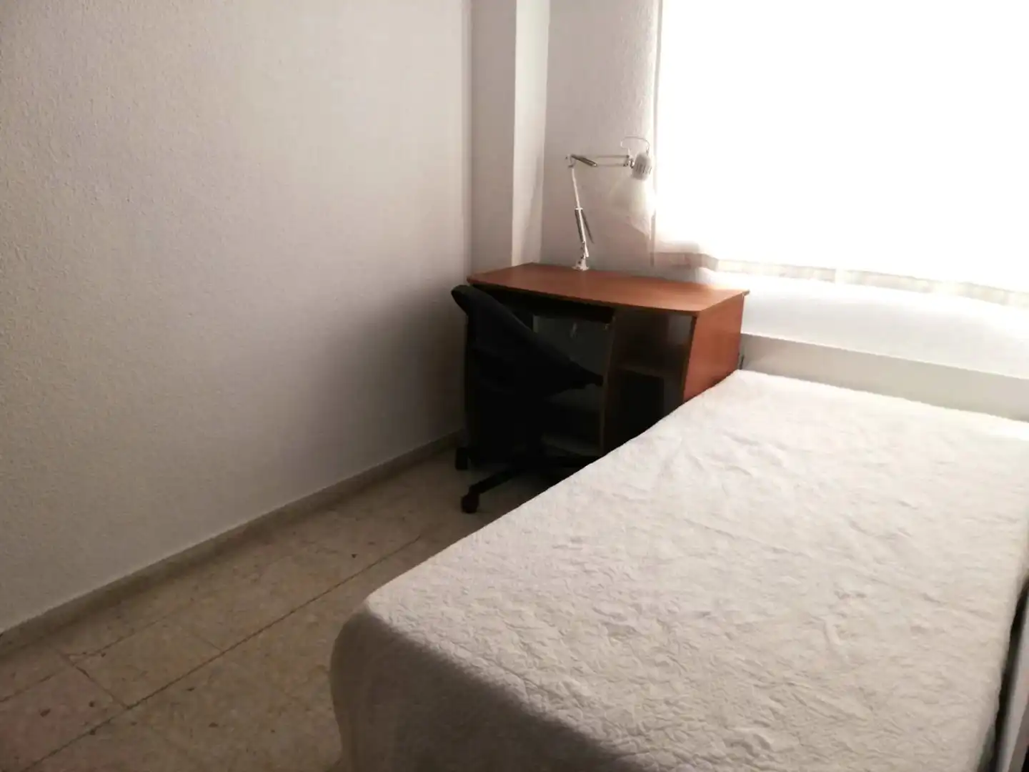 Bedroom of Flat for share in Algirós