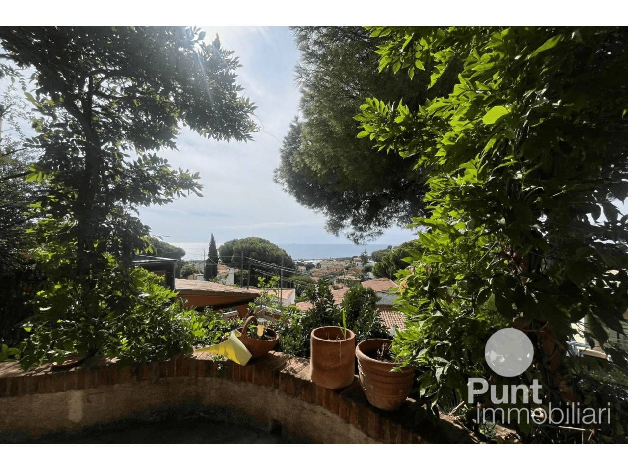 Vista exterior de Casa o xalet de lloguer en Premià de Dalt amb Calefacció
