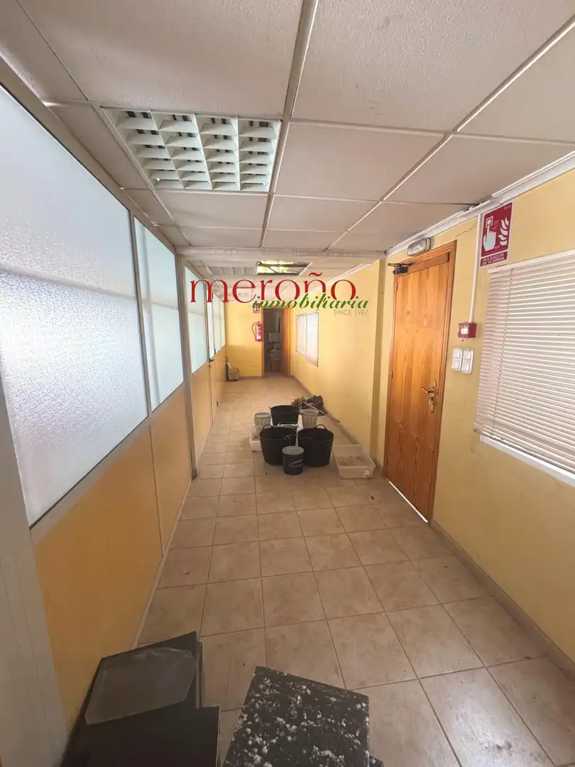 Industrial buildings for rent in Crevillent