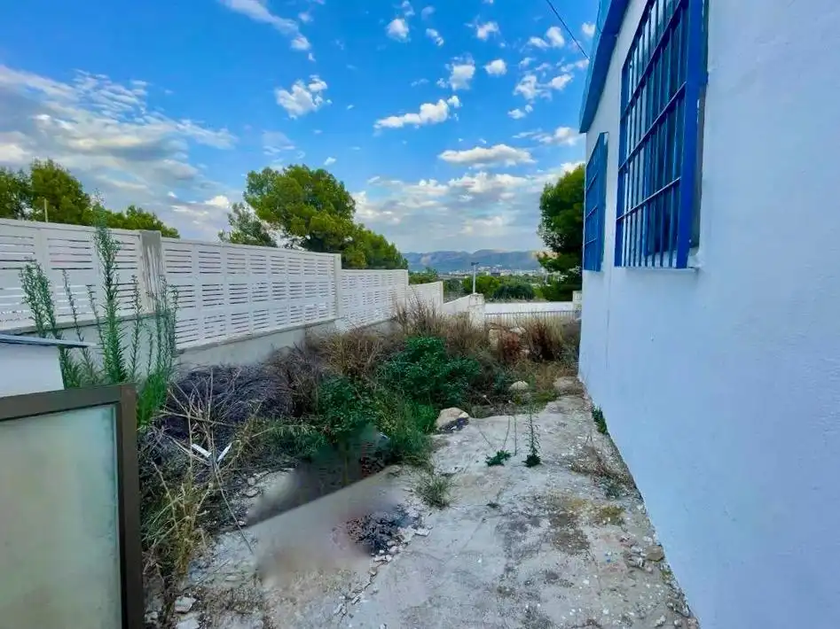 Vista exterior de Casa o chalet en venta en Benidorm con Jardín privado, Parquet y Terraza
