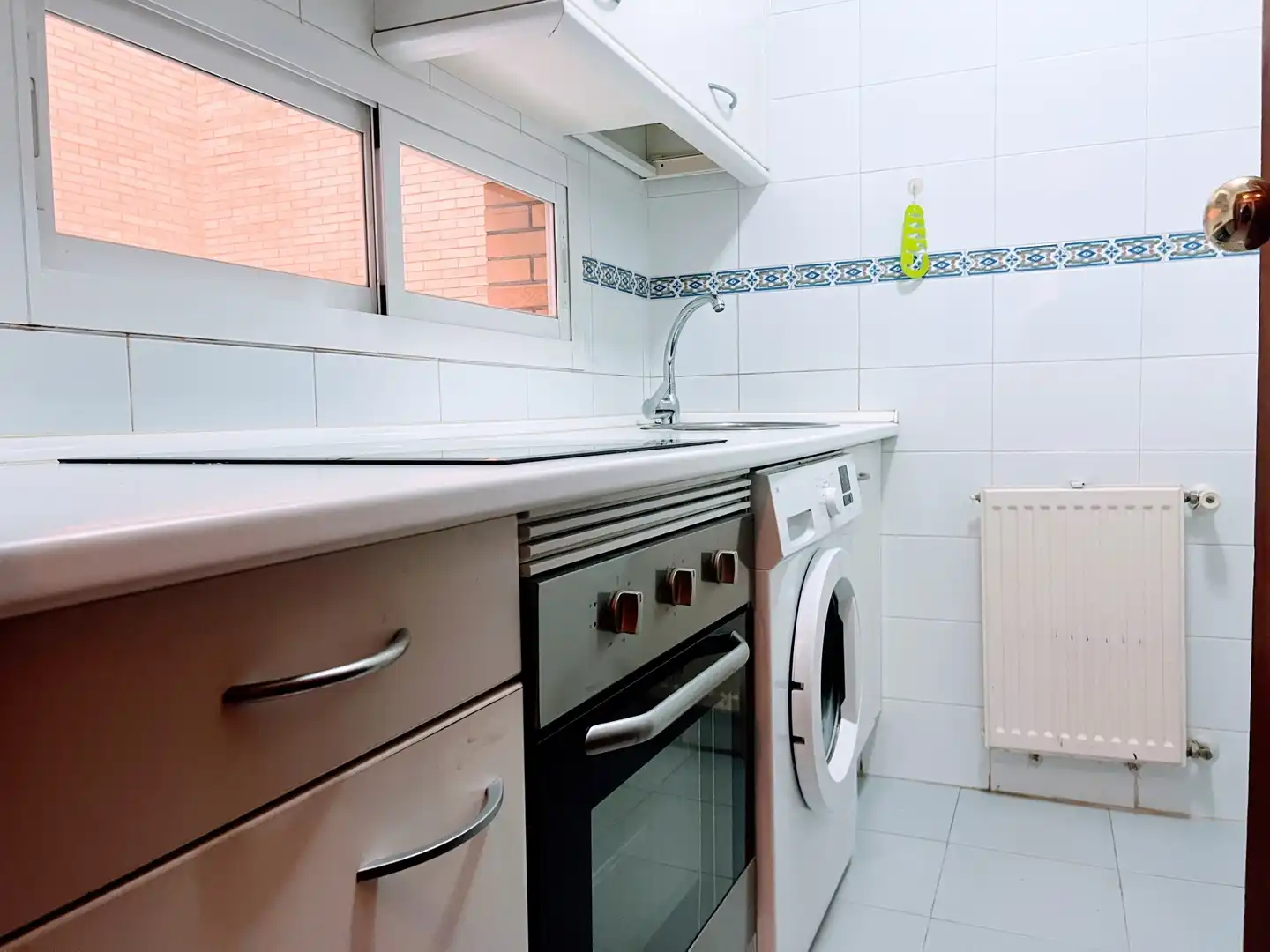 Cocina de Piso de alquiler en San Sebastián de los Reyes con Calefacción