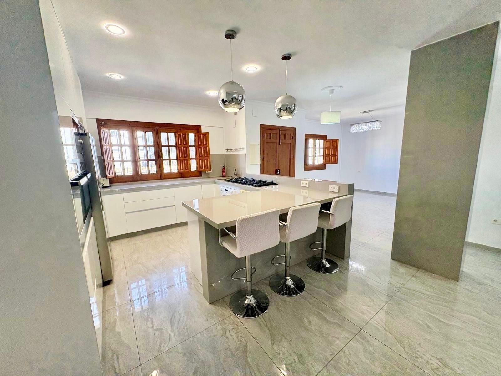 Kitchen of Single-family semi-detached for sale in Salobreña  with Air Conditioner