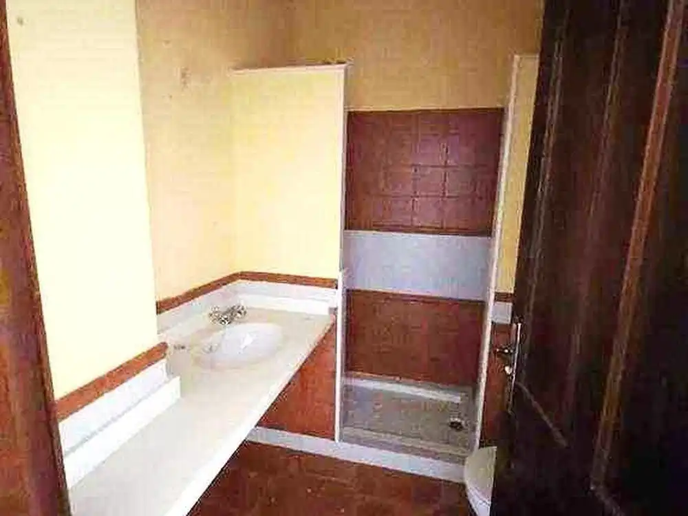 Baño de Edificio en venta en Sorihuela del Guadalimar
