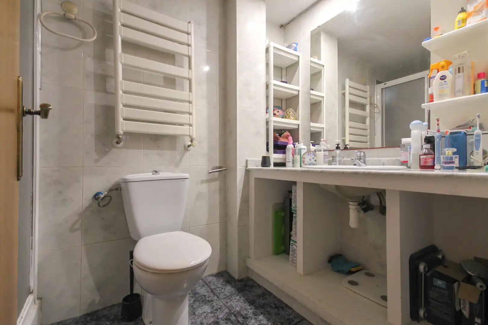 Baño de Piso en venta en Badia del Vallès con Balcón