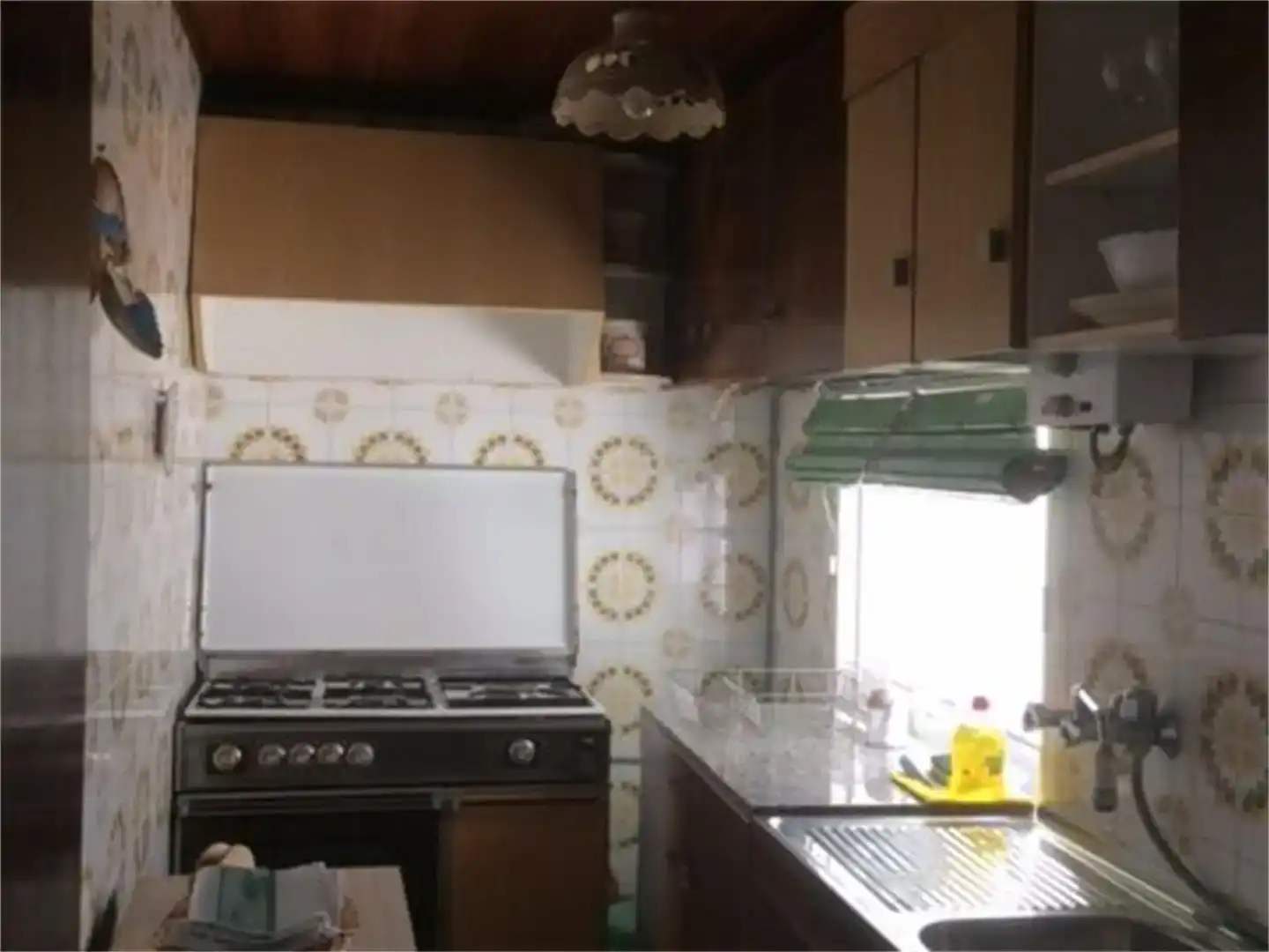 Cuina de Casa adosada en venda en A Illa de Arousa  amb Balcó