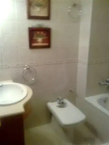 Badezimmer von Wohnung zur Miete in Córdoba mit Klimaanlage, Terrasse und Gemeinschaftspool