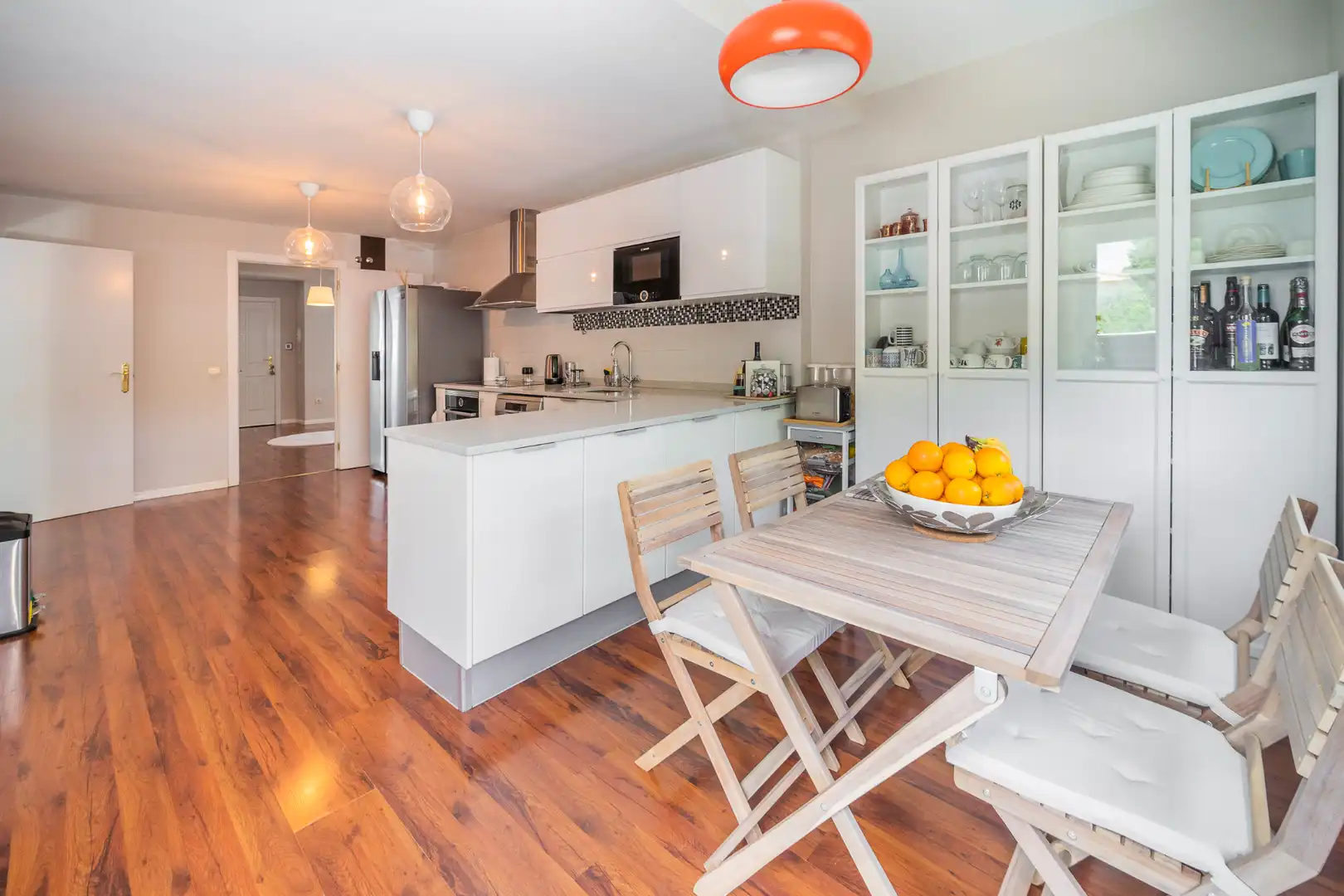 Cocina de Casa adosada en venta en Las Rozas de Madrid con Aire acondicionado, Calefacción y Jardín privado