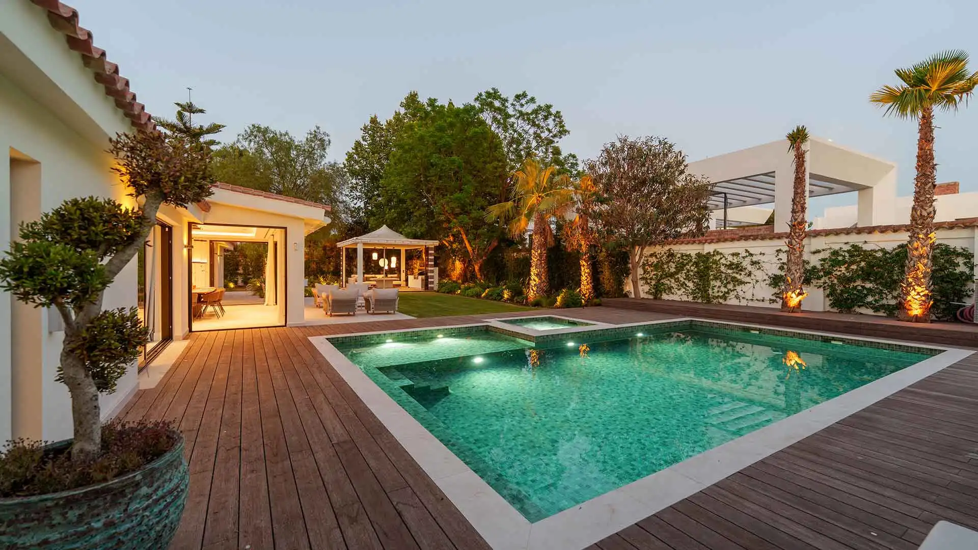 Piscina de Casa o xalet en venda en Marbella amb Aire condicionat, Jardí privat i Terrassa