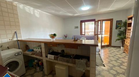 Bungalow con terraza, en la provincia de Alicante, en Torrevieja, zona Playa de los Náufragos. 2 habitaciones | 71 m² | 100 metros, imatge 3