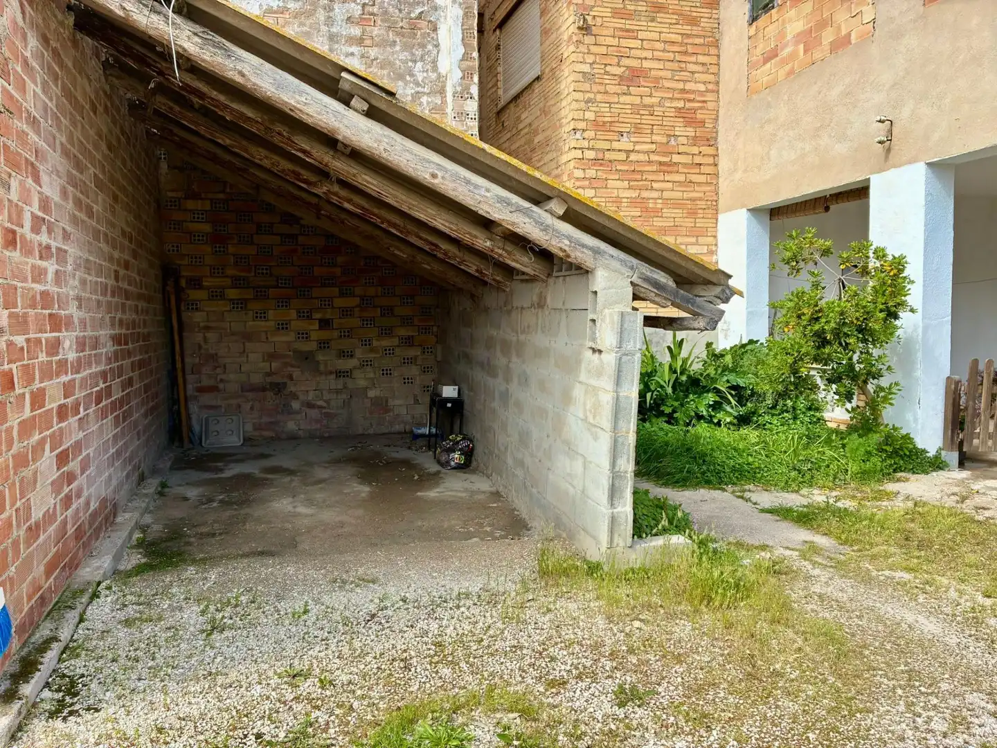 Parking de Casa o chalet en venta en Sant Jaume d'Enveja con Terraza y Amueblado