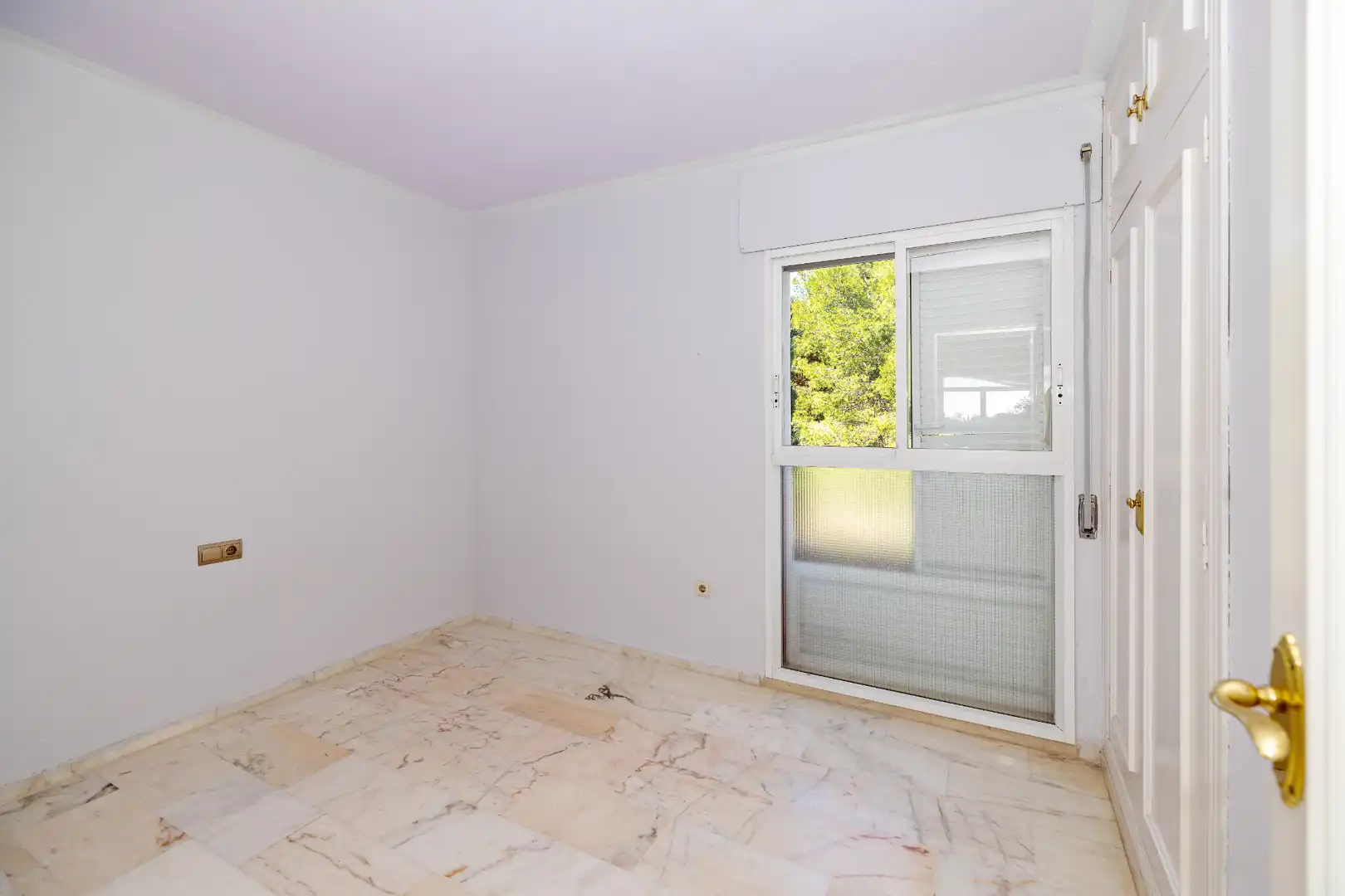 Dormitori de Casa adosada en venda en Málaga amb Aire condicionat, Calefacció i Jardí privat