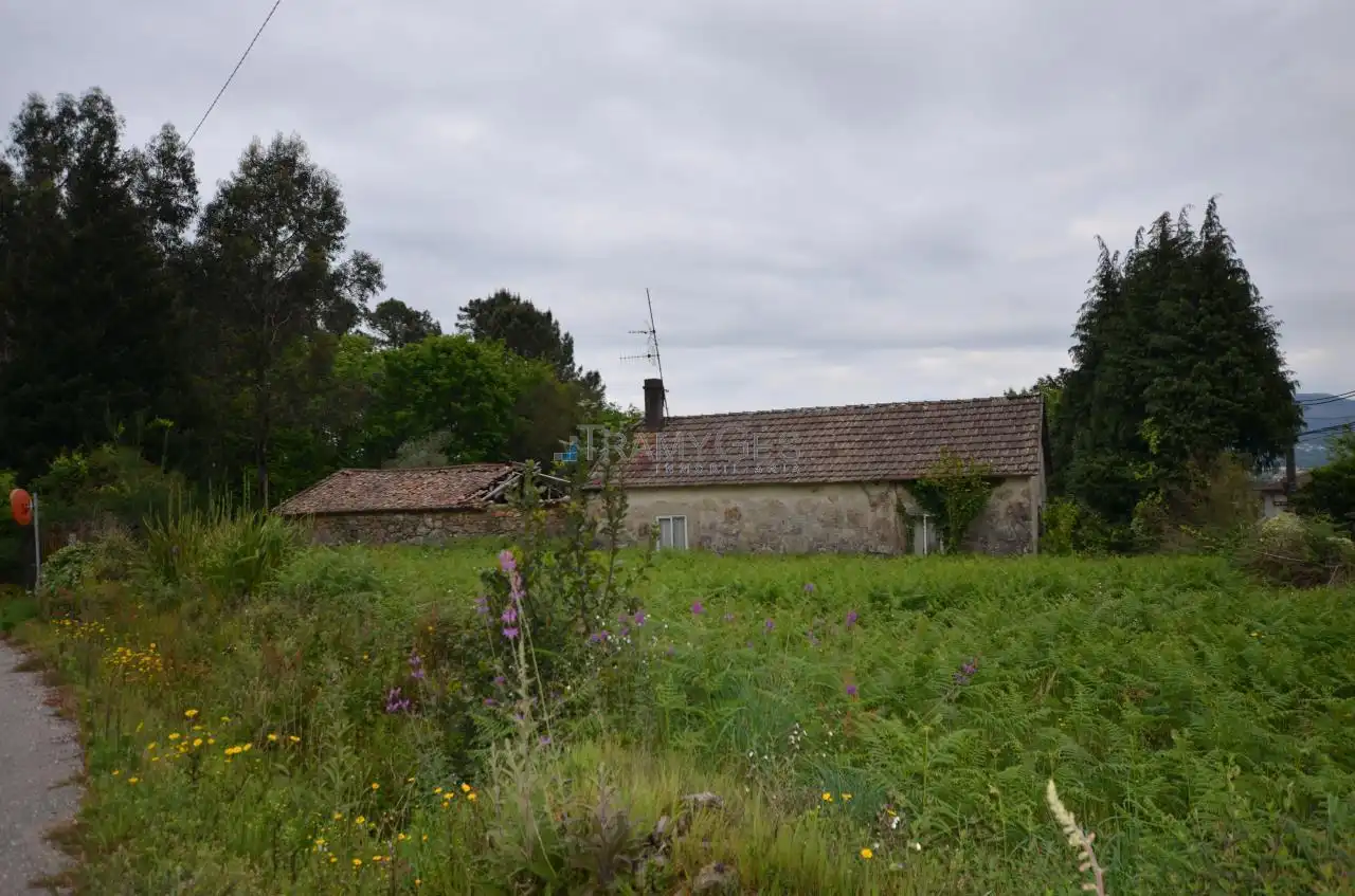 House with garden for sale in A TOXEIRA, imagen 5