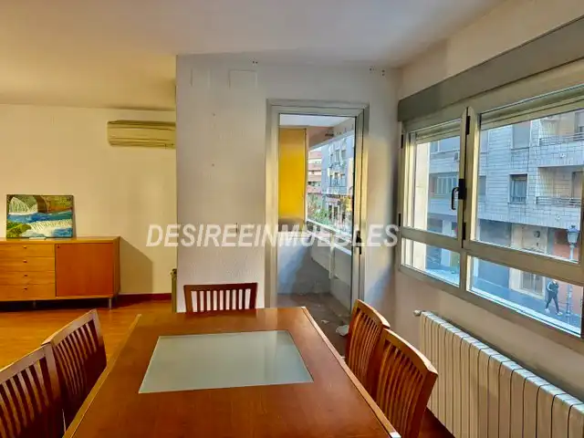 Vista exterior de Piso en venta en Valencia con Aire acondicionado, Calefacción y Parquet
