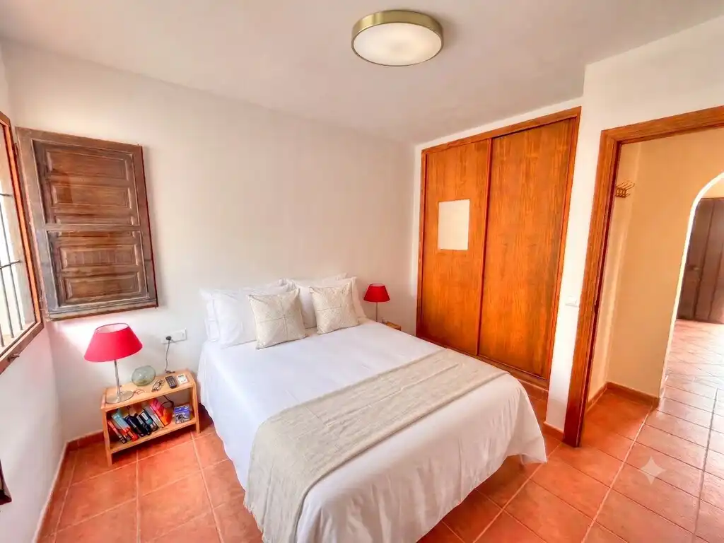 Habitación de Finca rústica en venta en Almáchar con Jardín privado, Trastero y Piscina