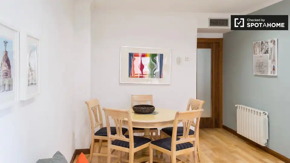 Flat for rent in Adelfas