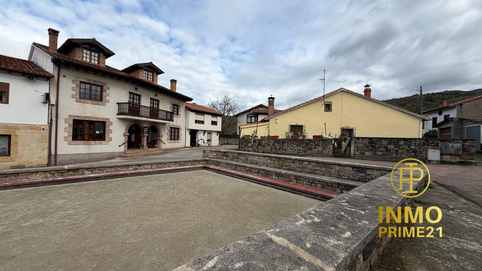 Vista exterior de Casa o chalet en venta en Ruente con Calefacción y Jardín privado