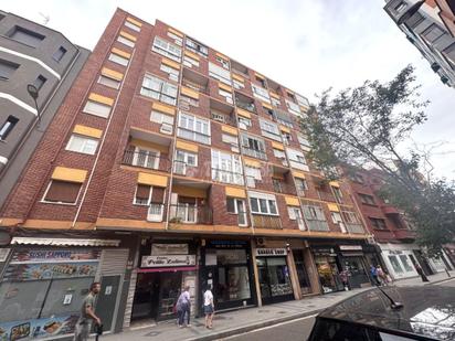 Vista exterior de Pis en venda en Valladolid Capital amb Calefacció