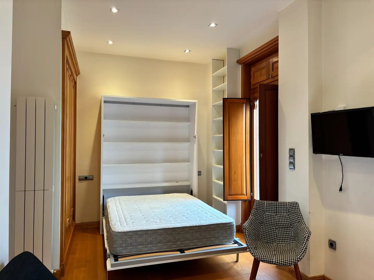 Habitación de Estudio de alquiler en Vigo  con Calefacción, Amueblado y Horno
