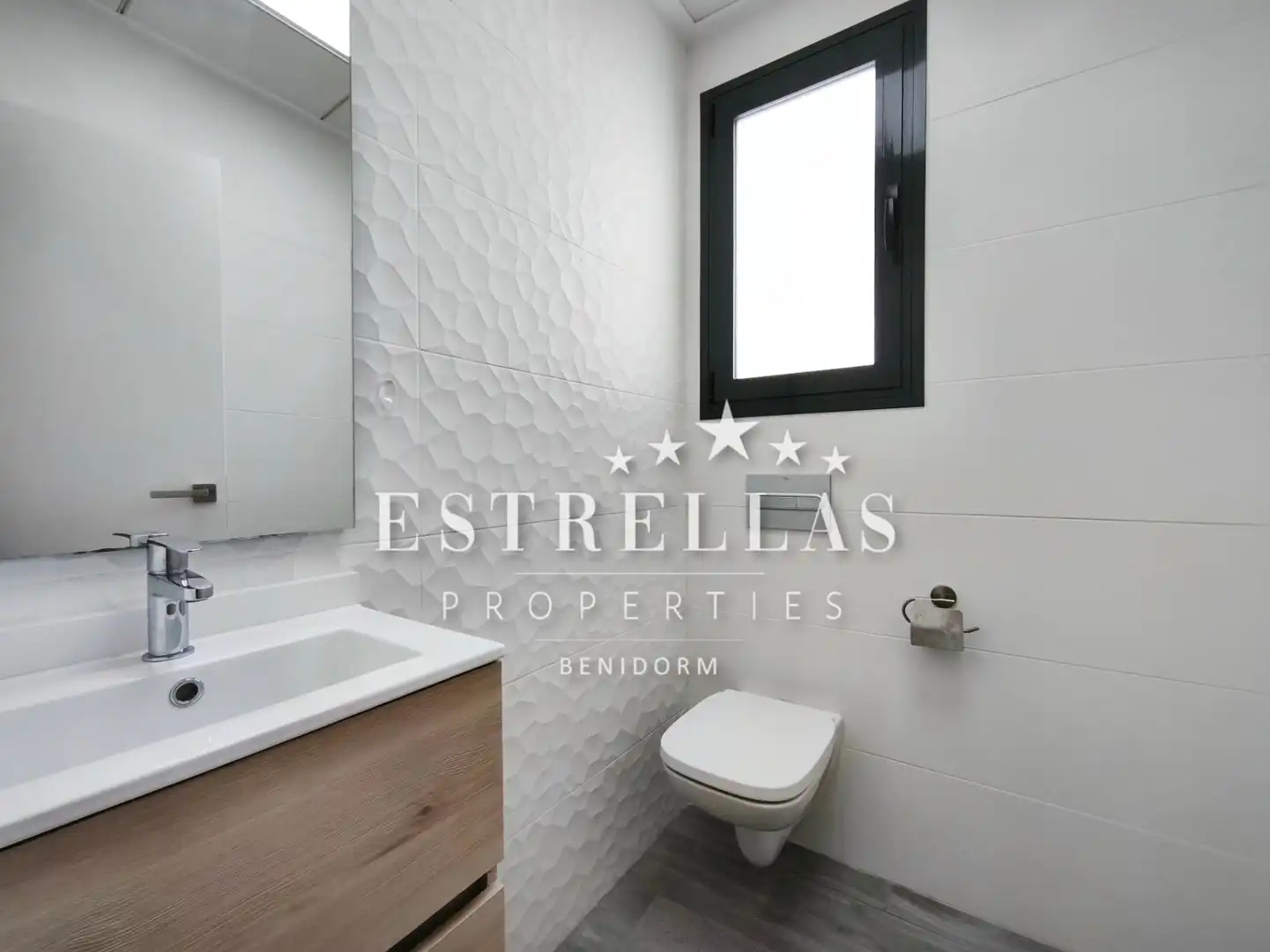 Bathroom of Houses for sale in El Campello  with Air Conditioner, Heating and Private garden