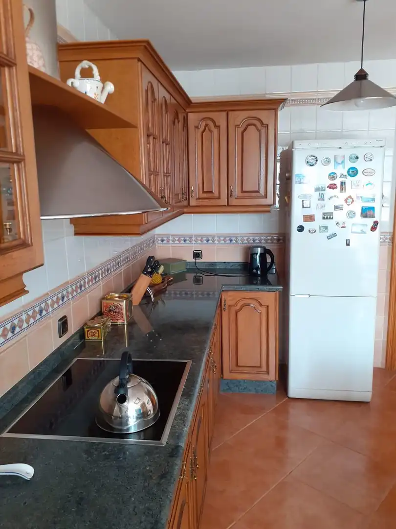 Cuina de Casa o xalet en venda en Villarejo de Órbigo amb Jardí privat, Terrassa i Traster