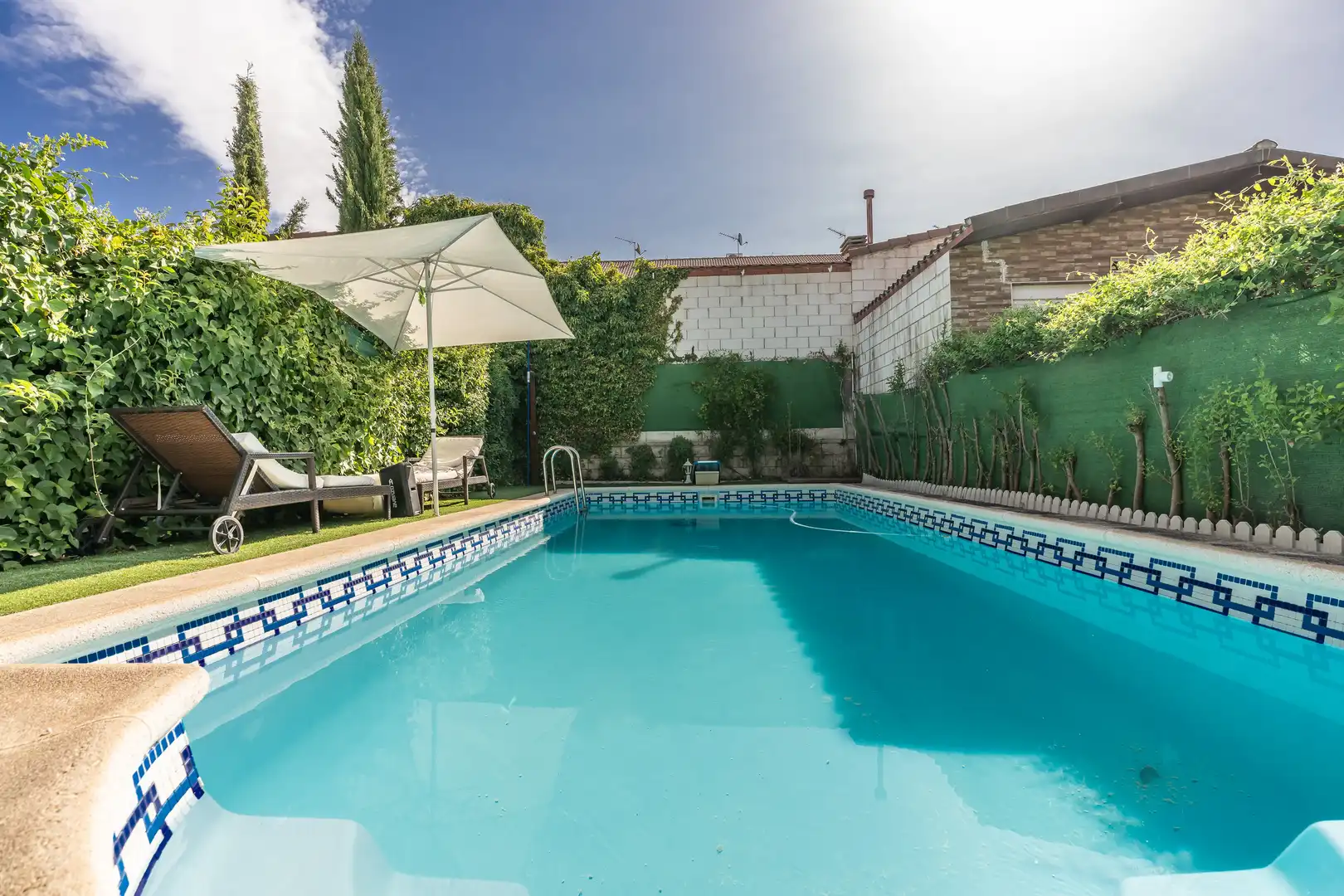 Piscina de Casa o xalet en venda en Rivas-Vaciamadrid amb Aire condicionat, Calefacció i Terrassa