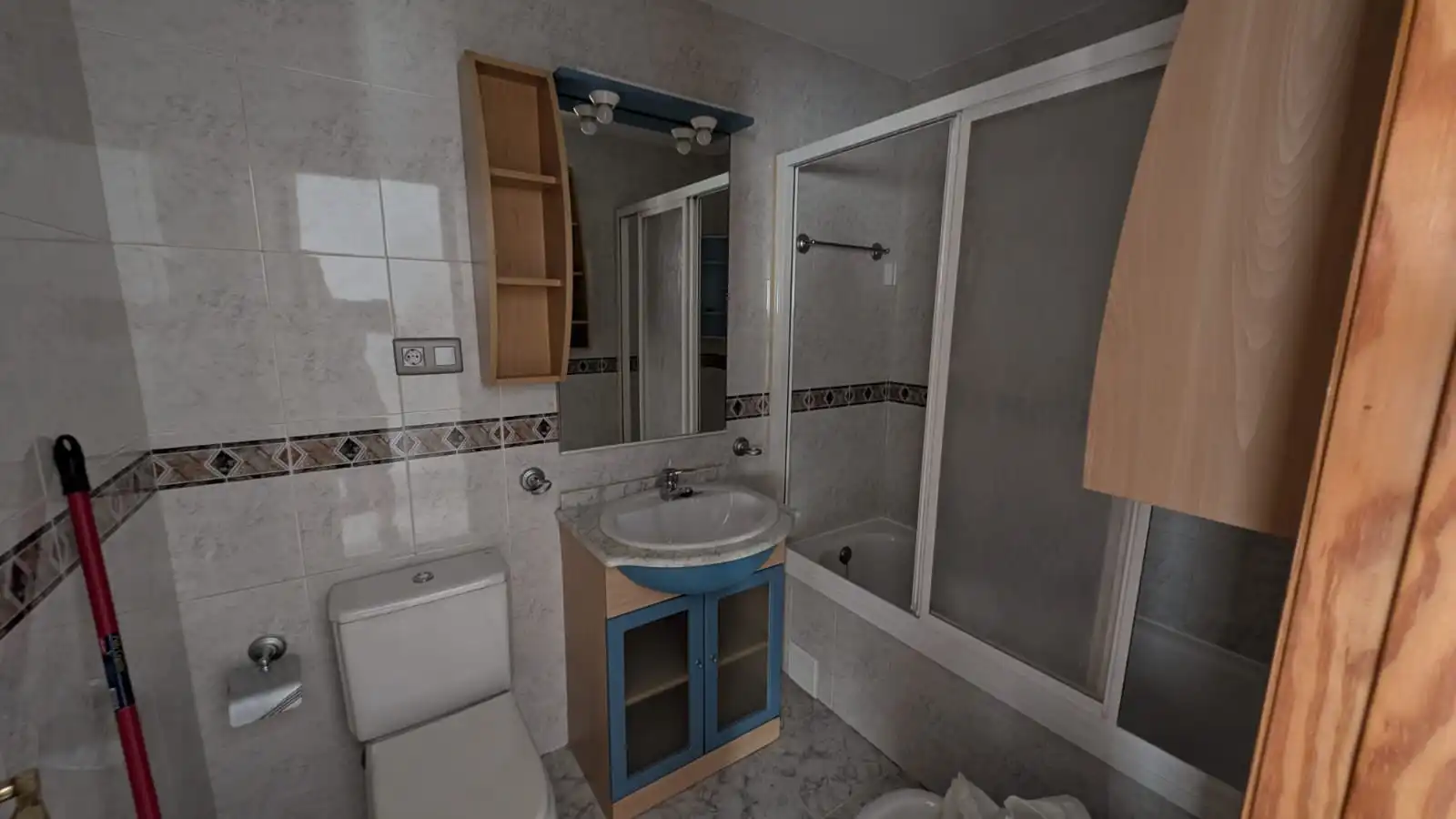 Bathroom of Flat for sale in Alcaudete
