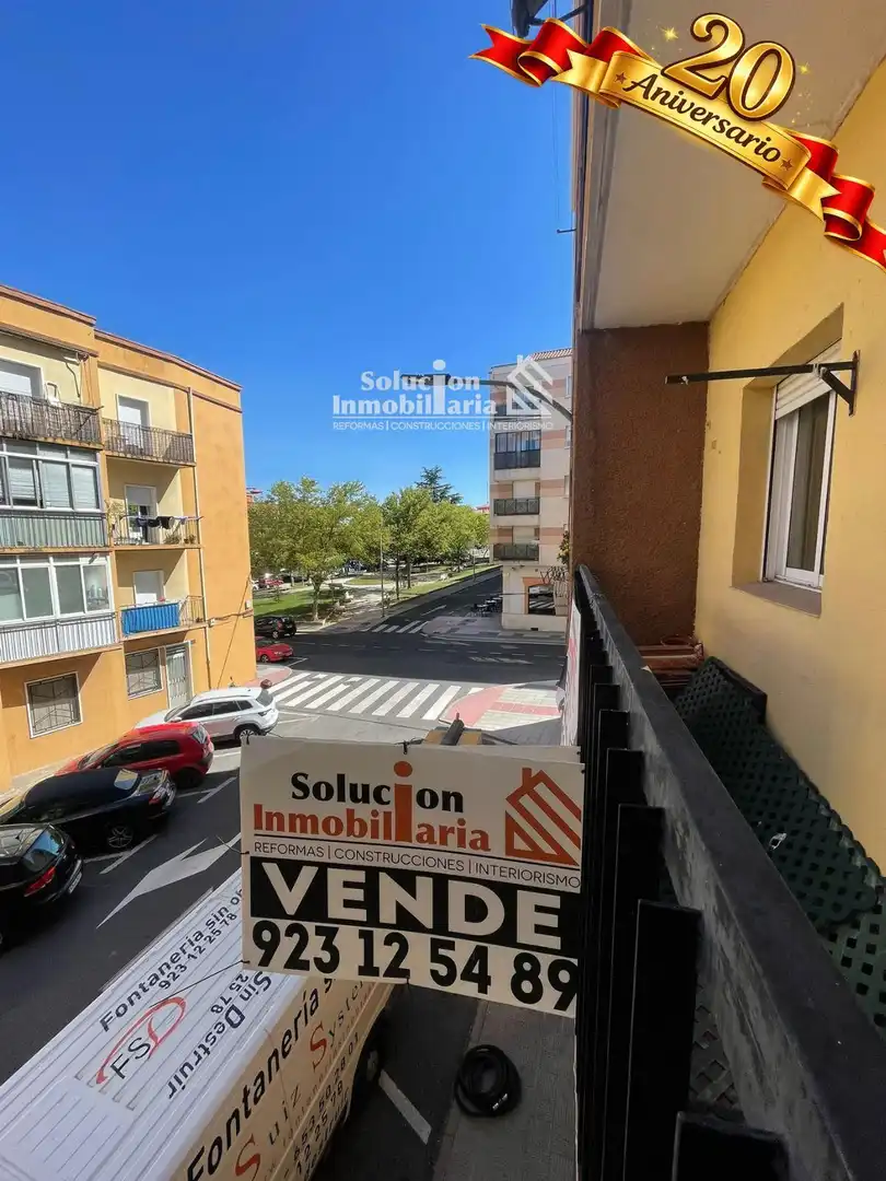 Außenansicht von Wohnung zum Verkauf in Salamanca mit Heizung, Terrasse und Balkon
