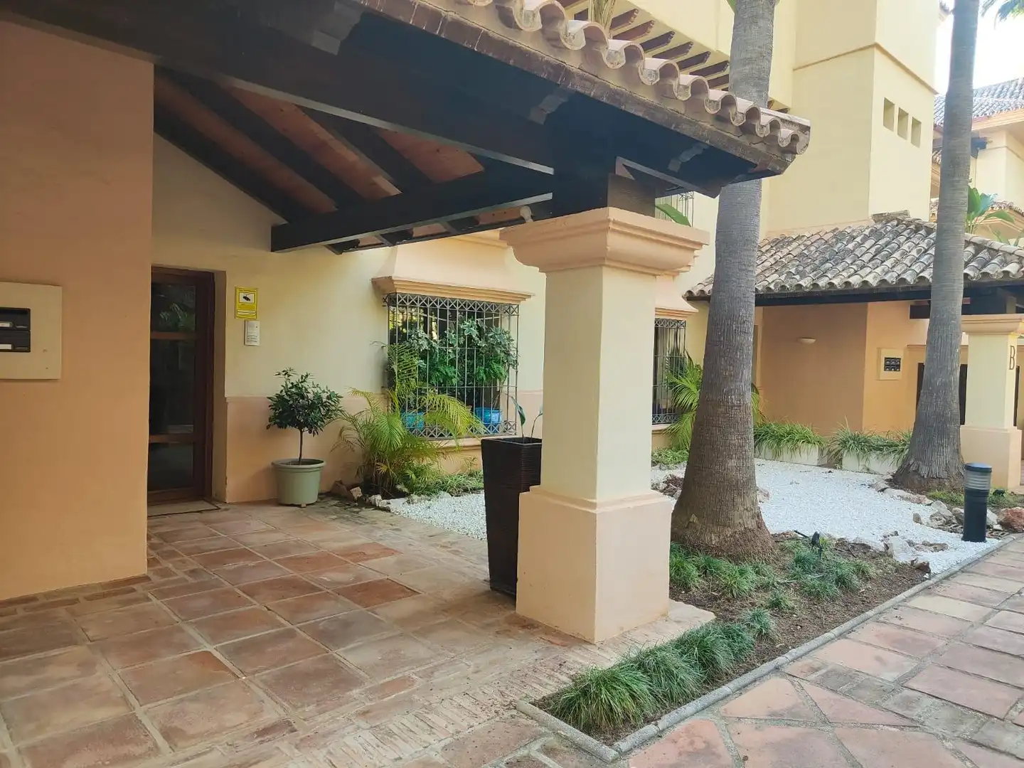 Apartamento en venta en Marbella con Calefacción, Jardín privado y Terraza