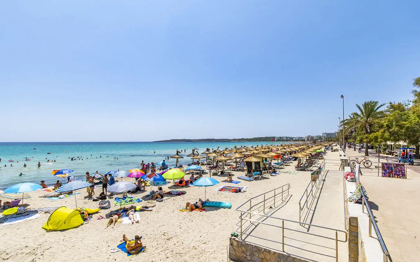 Apartments for sale in Cala Millor