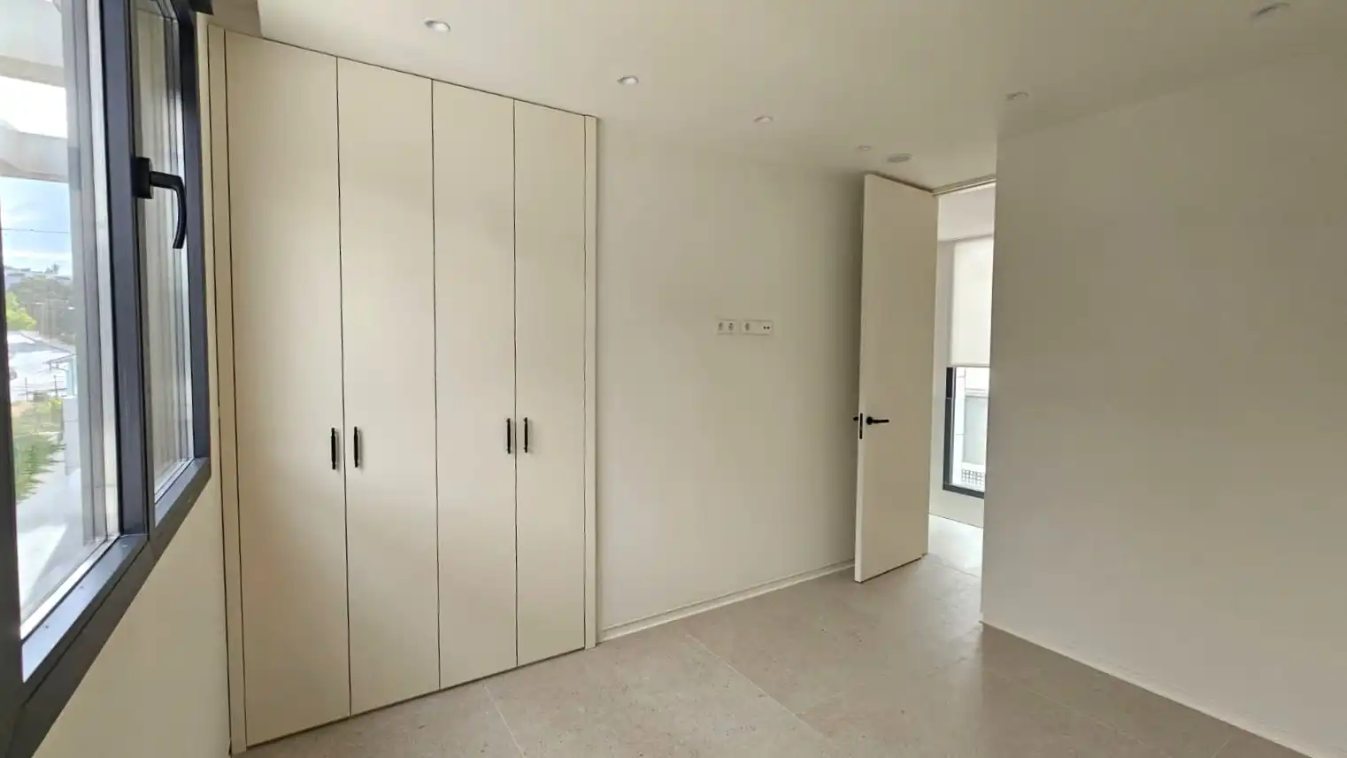 Detached house with pool for sale in Casco Antiguo, imagen 24