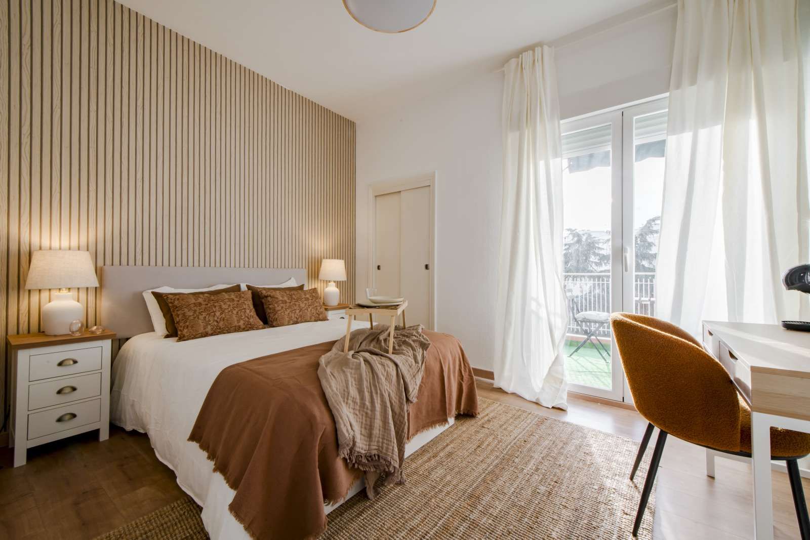 Dormitori de Pis per a compartir en  Madrid Capital amb Aire condicionat, Terrassa i Moblat