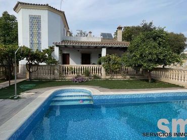 Villa con piscina in vendita a Arcos de la Frontera