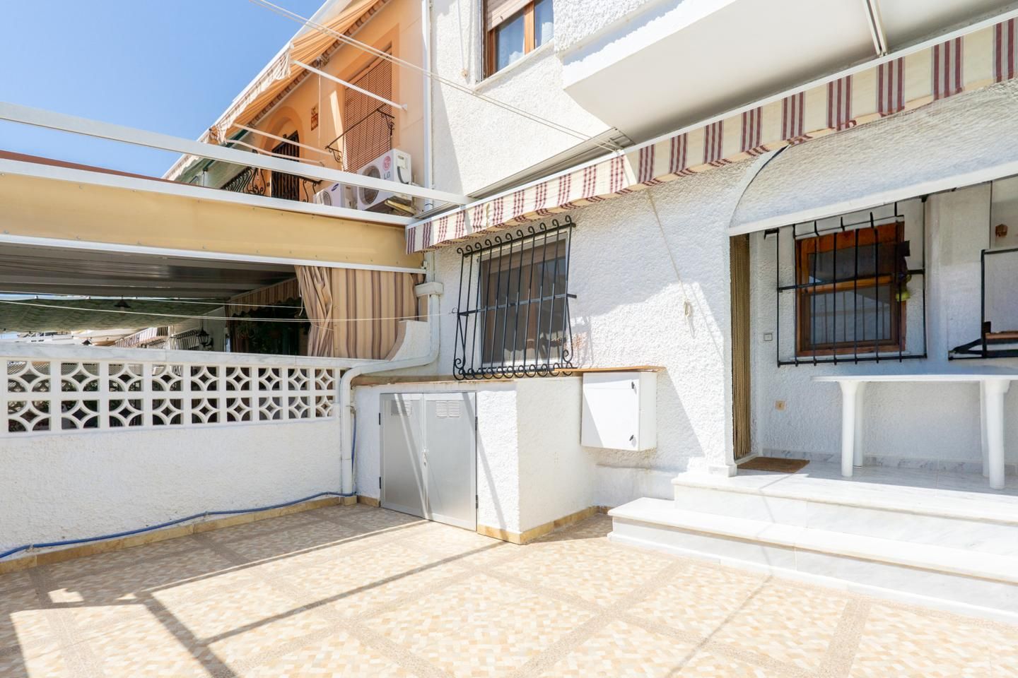 Vista exterior de Casa o chalet en venta en Santa Pola con Terraza, Trastero y Amueblado