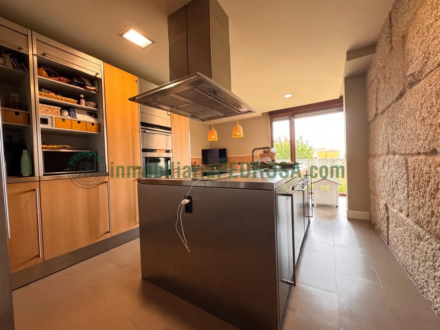Cocina de Casa o chalet en venta en Pontevedra Capital  con Calefacción, Jardín privado y Terraza