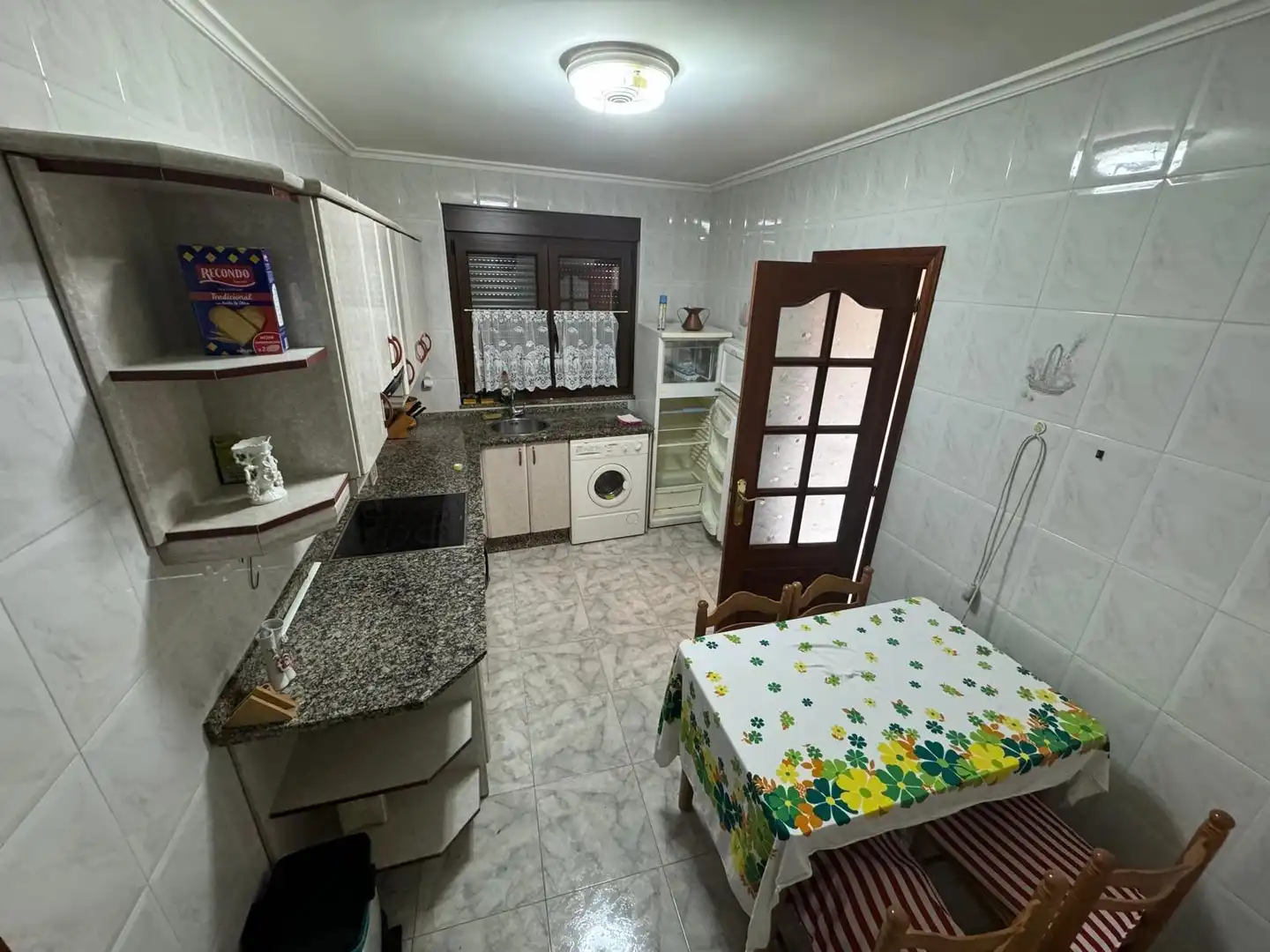 Kitchen of Houses for sale in Vega de Espinareda  with Heating